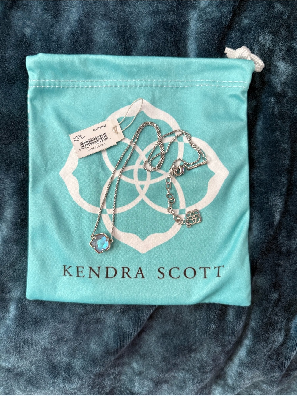 Kendra Scott Jaxon Necklace Dichroic Glass and Silver NWT